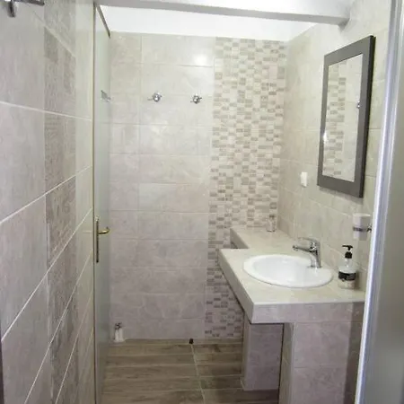 τhanassis House Apartament
